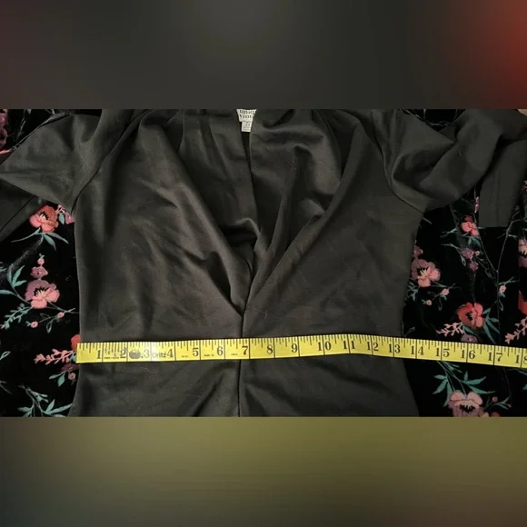 EUC Unique Vintage Black Gathered Neckline Friday Night Bodysuit Sz M - Picture 9 of 10